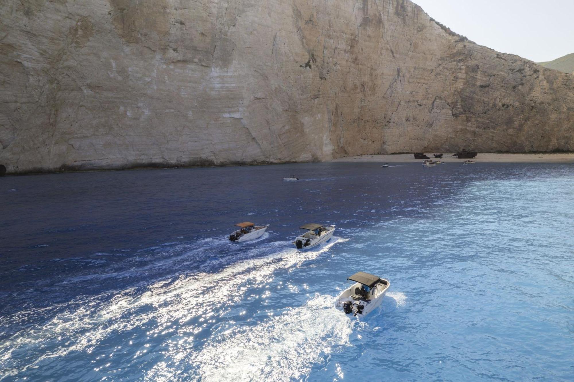 The Sall Suites Complex A - Iconic Sea Views, By Zantewize Agios Nikolaos  Extérieur photo